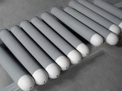 row of alumina graphite stopper rods